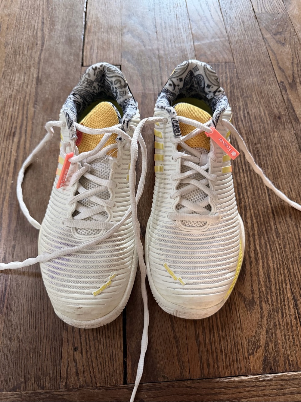 Lucky in Love Kids White and Yellow Sneakers 7.5